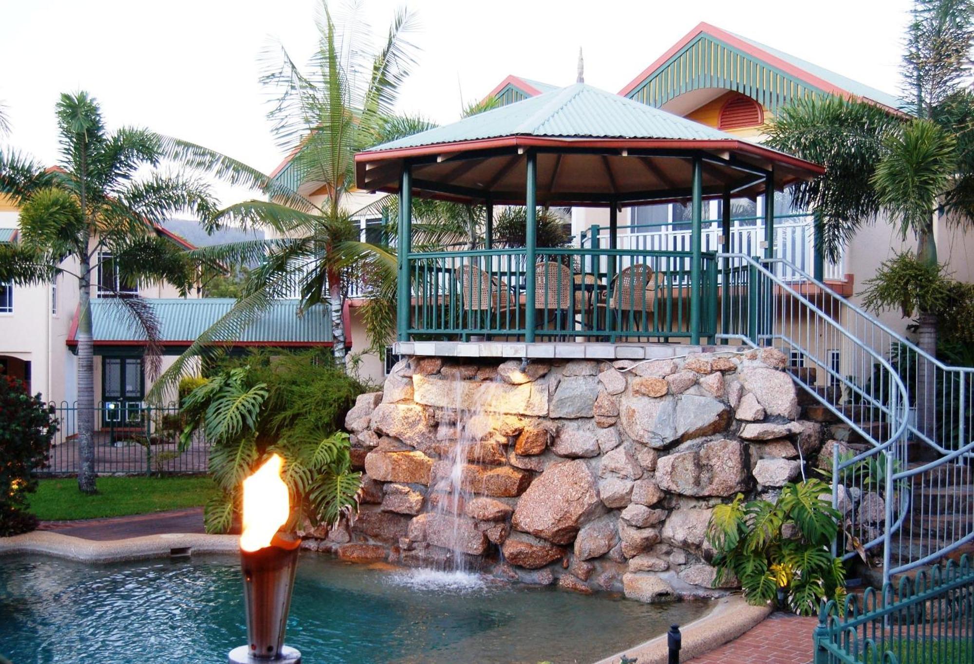 Tinaroo Lake Resort Dış mekan fotoğraf