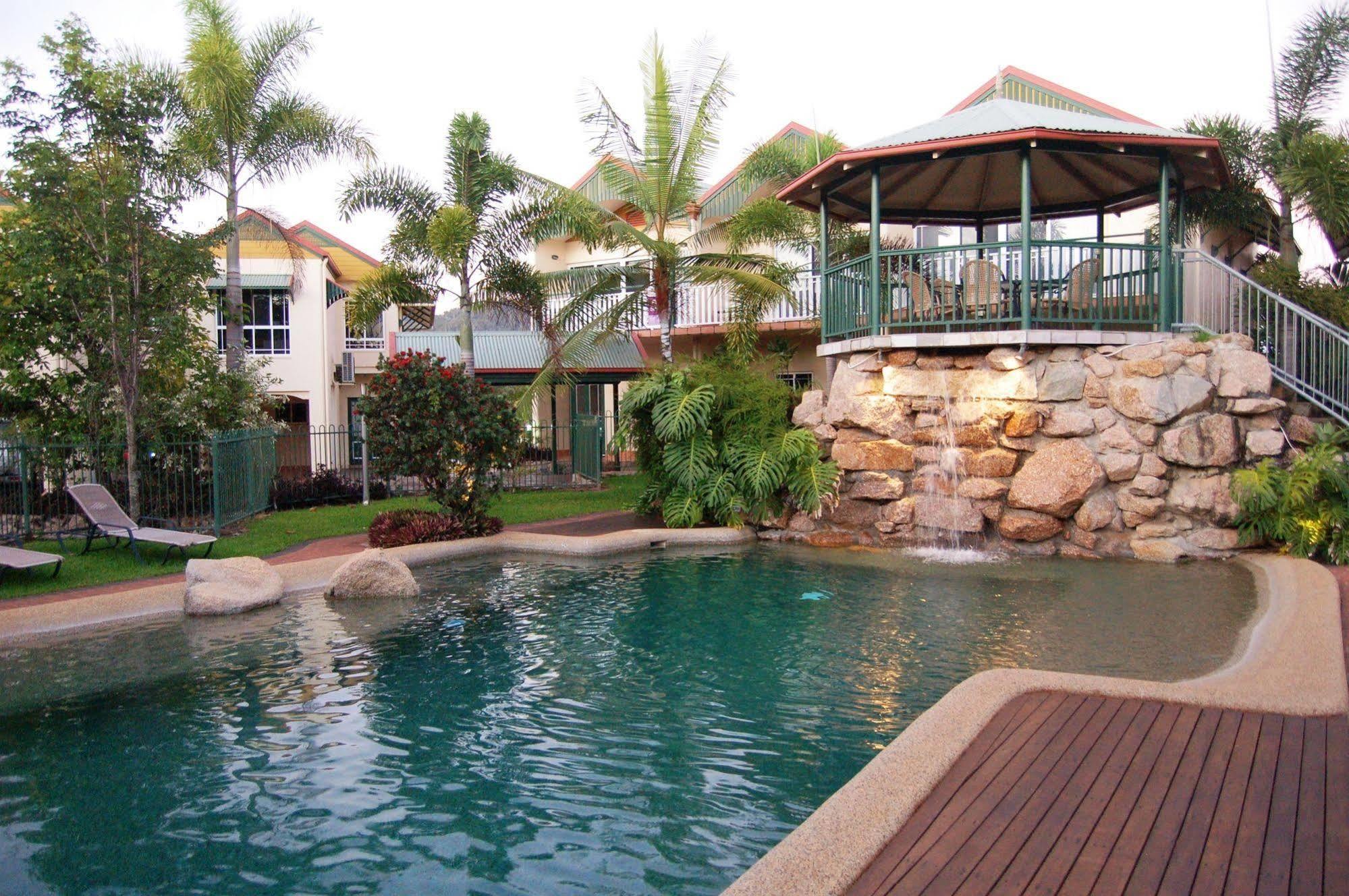 Tinaroo Lake Resort Dış mekan fotoğraf